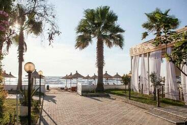 Umami Beach Resort