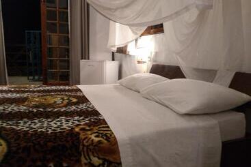 تختخواب و صبحانه Residencia La Bussola