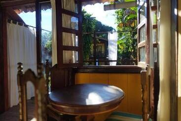 تختخواب و صبحانه Residencia La Bussola