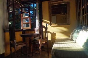 تختخواب و صبحانه Residencia La Bussola