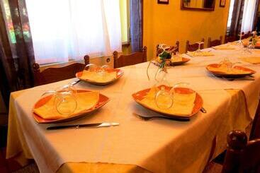 호텔 Albergo Ristorante Canetta