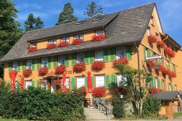 酒店 Feriengasthof Löwen