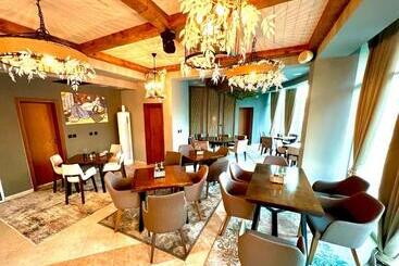 هتل The Lodge