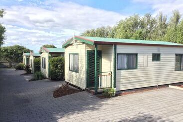 Inverloch Cabins & Apartments
