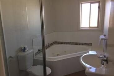Inverloch Cabins & Apartments