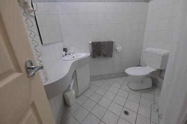 Lakeview Apartments
