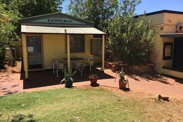 مُتل Aaok Karratha Caravan Park