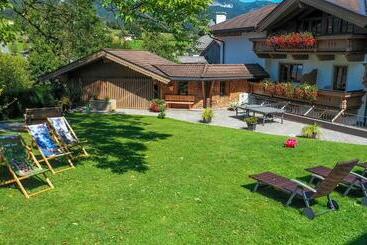 پانسیون Gästehaus Brantlhof Zimmer Und Ferienwohnungen In Going Am Wilden Kaiser