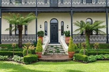 پانسیون Colhurst House