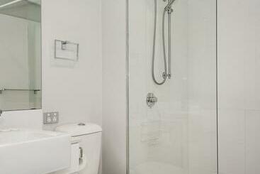 Astra Apartments Perth   Zenith