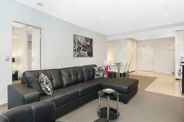 Astra Apartments Perth   Zenith