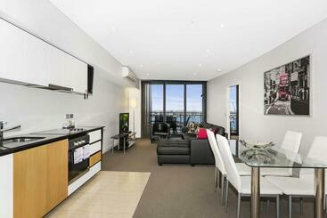 Astra Apartments Perth   Zenith