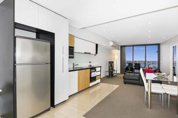 Astra Apartments Perth   Zenith