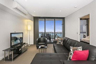 Astra Apartments Perth Zenith