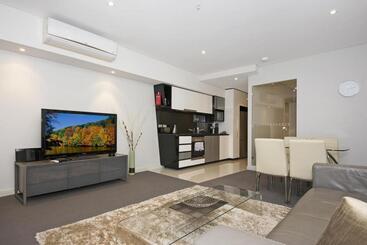 Astra Apartments Perth   Zenith