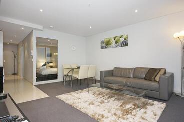 Astra Apartments Perth   Zenith
