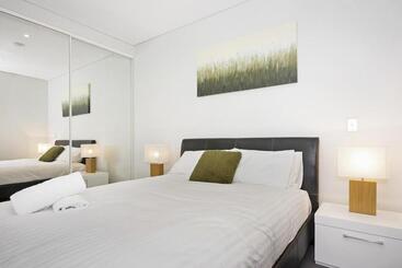 Astra Apartments Perth   Zenith