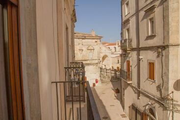 تختخواب و صبحانه Rooms Gli Arcangeli   Affitti Brevi Italia