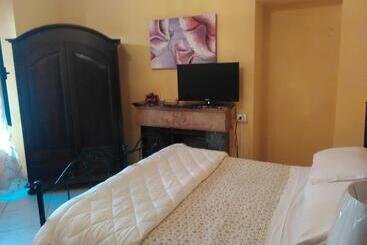 Bed and Breakfast Villa Donna Maria