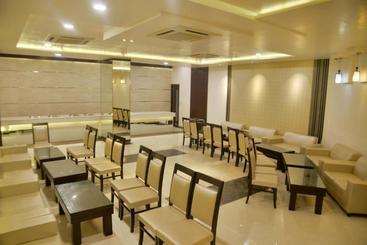 هتل Krishna Continental