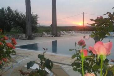 هتل Masseria Celentano Relais & Agriturismo