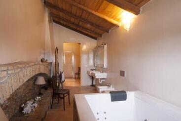 هتل Masseria Celentano Relais & Agriturismo