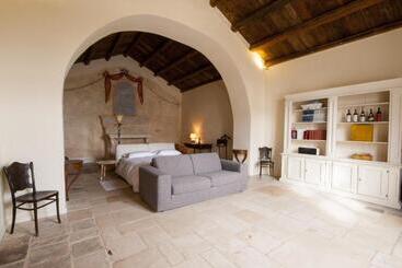 هتل Masseria Celentano Relais & Agriturismo