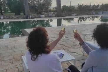 هتل Masseria Celentano Relais & Agriturismo