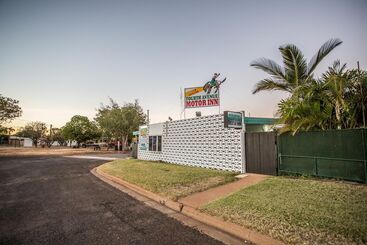 مُتل Fourth Avenue Motor Inn