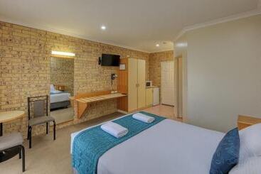 مُتل Mulga Country Motor Inn