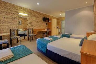 مُتل Mulga Country Motor Inn