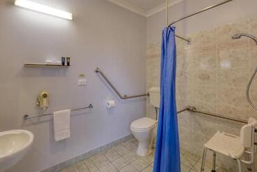 مُتل Mulga Country Motor Inn