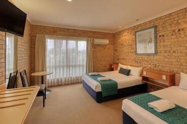 مُتل Mulga Country Motor Inn