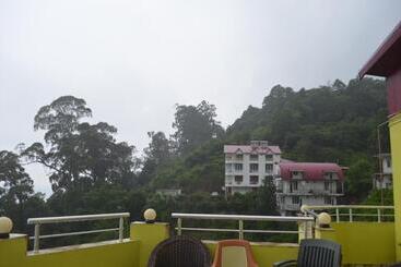 پانسیون Akhmed Guest House