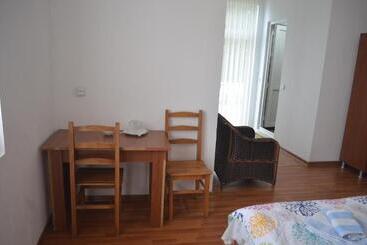 پانسیون Akhmed Guest House