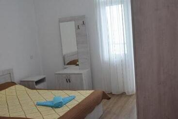 پانسیون Akhmed Guest House