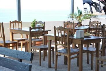 پانسیون Akhmed Guest House