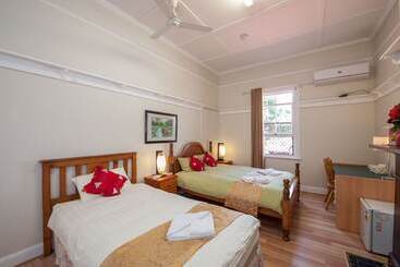 پانسیون Pure Land Guest House