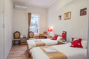 پانسیون Pure Land Guest House