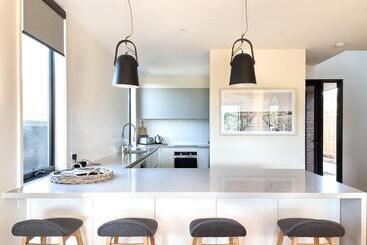استراحتگاه Broadbeach Inverloch