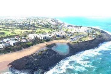 מלון דירות Sandcastles On The Beach Bargara