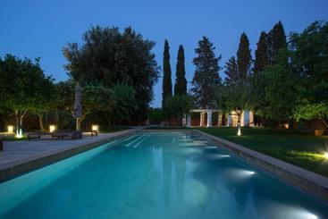 تختخواب و صبحانه Masseria Borgo Mortella