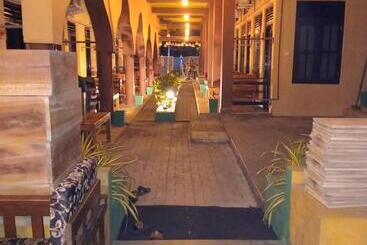 تختخواب و صبحانه Resort Hankaanaa Stay No Work