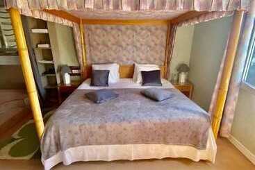 هتل Le Relais Du Haras   Deauville
