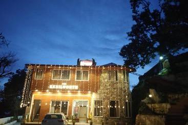 Отель The Kenilworth Mussoorie
