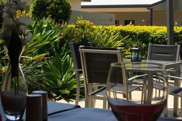 مُتل Blackwater Motor Inn