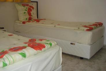 پانسیون Kupenova Guest House