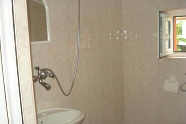 پانسیون Kupenova Guest House