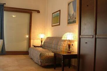 Residence Dolores Castle