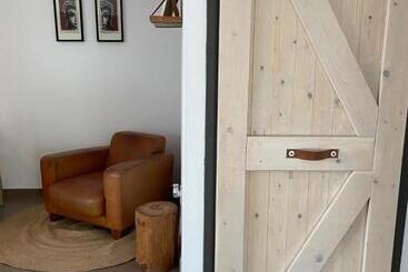 تختخواب و صبحانه Casa Mantana Bonaire